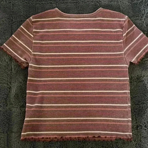 2/15 American Eagle tee - Picture 5 of 5